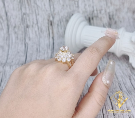 NHẪN HOA ĐÁ TRẮNG