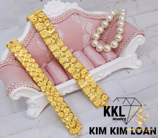 Lắc nữ 11